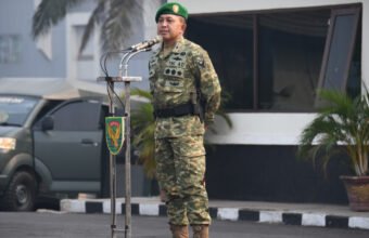 Upacara Bulanan Korem 044/Gapo, Danrem Tekankan Disiplin Prajurit dan Bijak Bermedia Sosial
